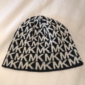 Michael Kors hat